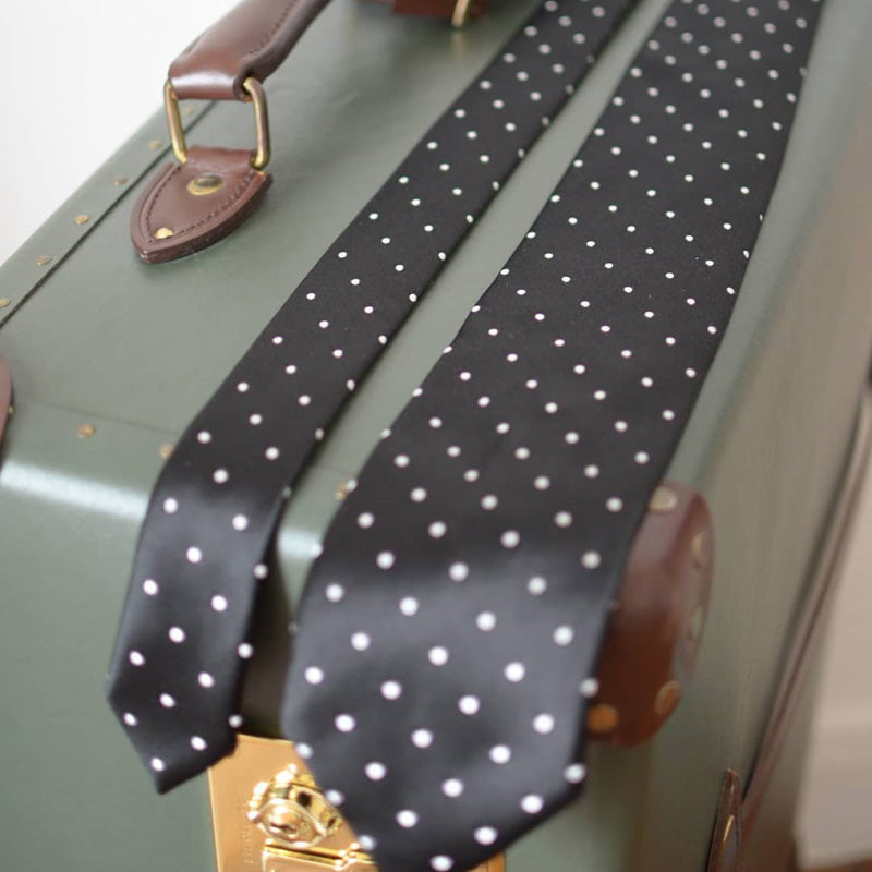 Classic Men's Simple Casual Fashion Dot Tie