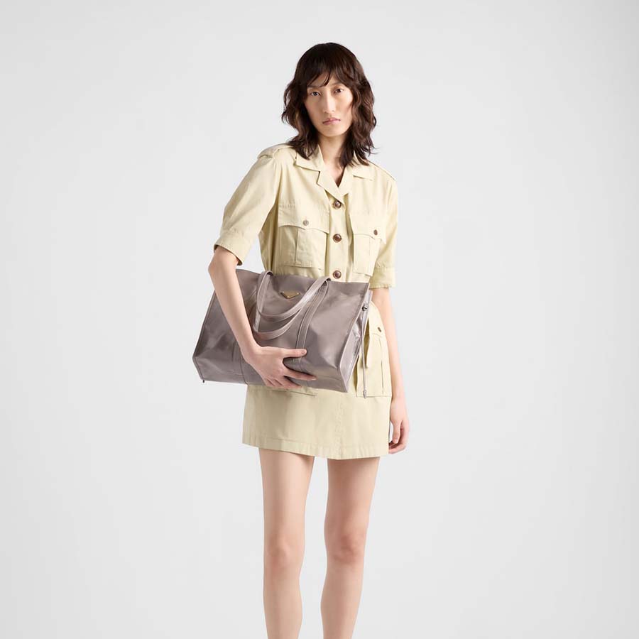 Large leather tote bag