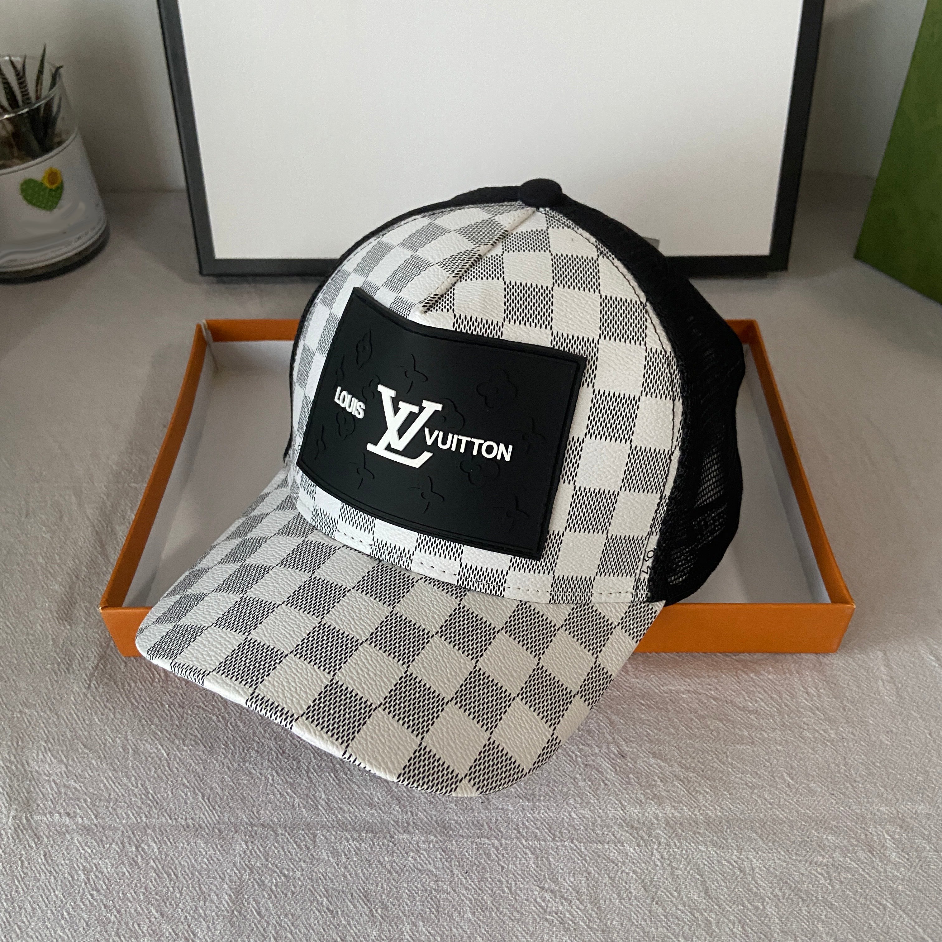 L Fashion sunshade and sunscreen cap WB10063004
