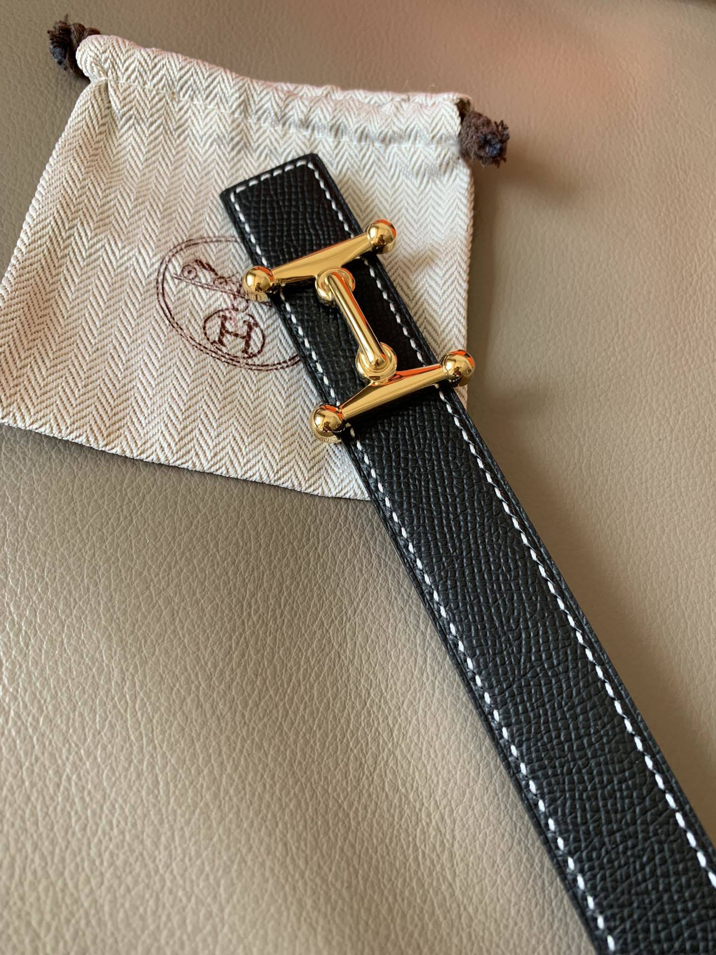 Reversible calfskin belt 24mm wide