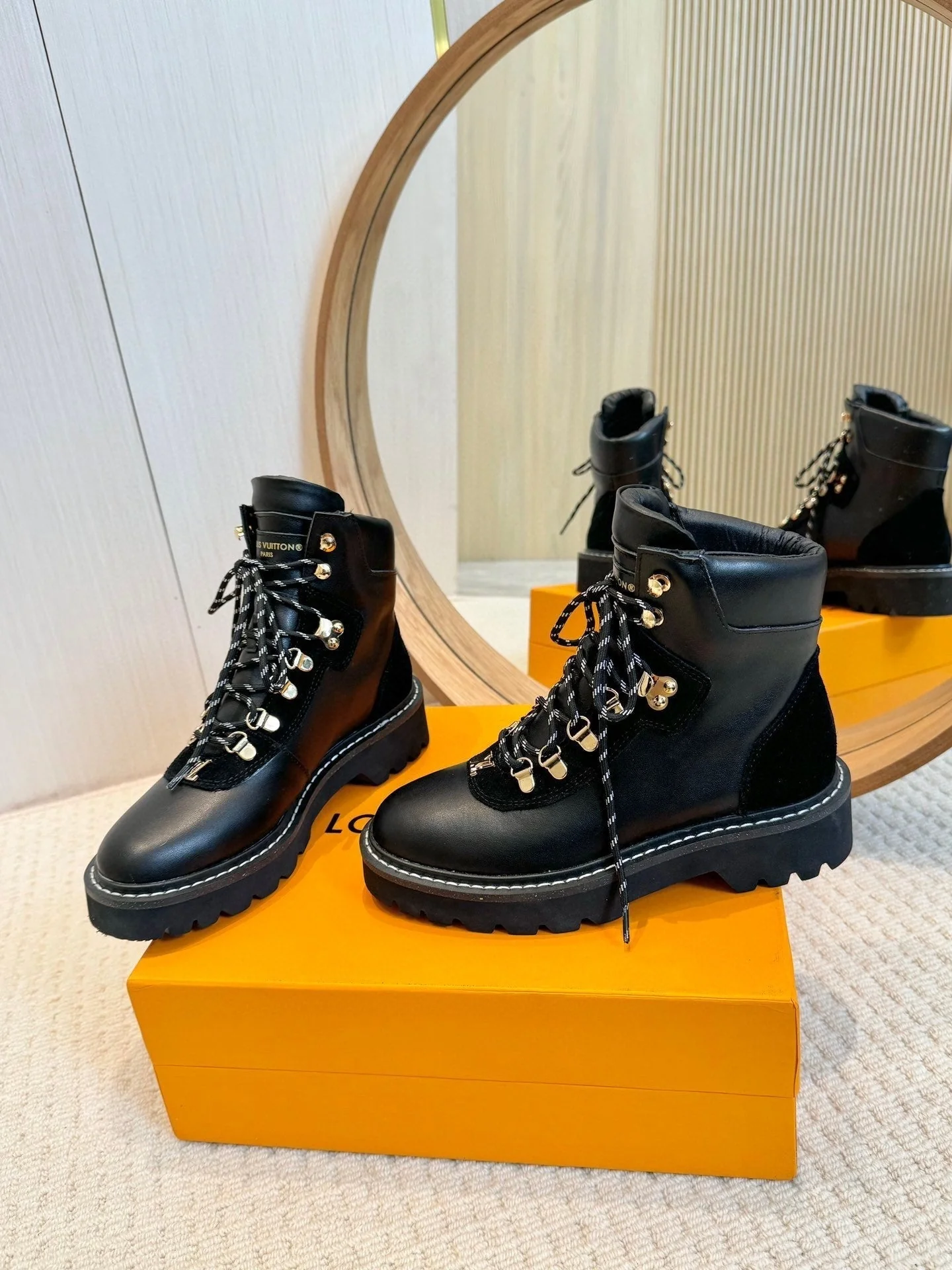 Chelsea leather martin boots