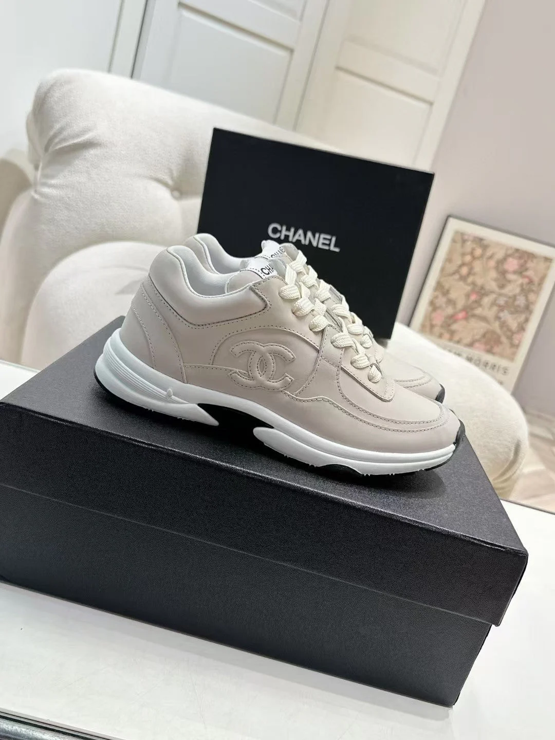 Lace-up leather colorblock sneakers