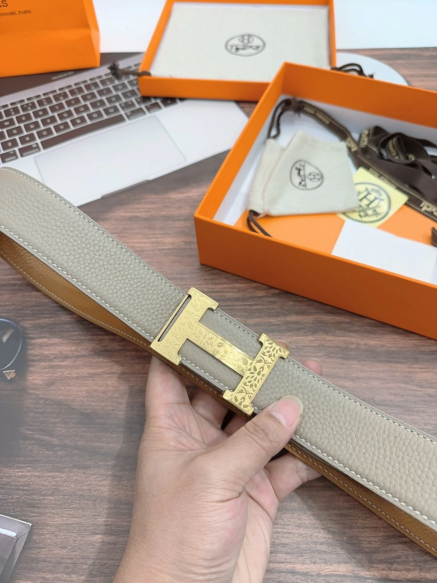 Imported double-sided lychee leather belt, 3.8cm width