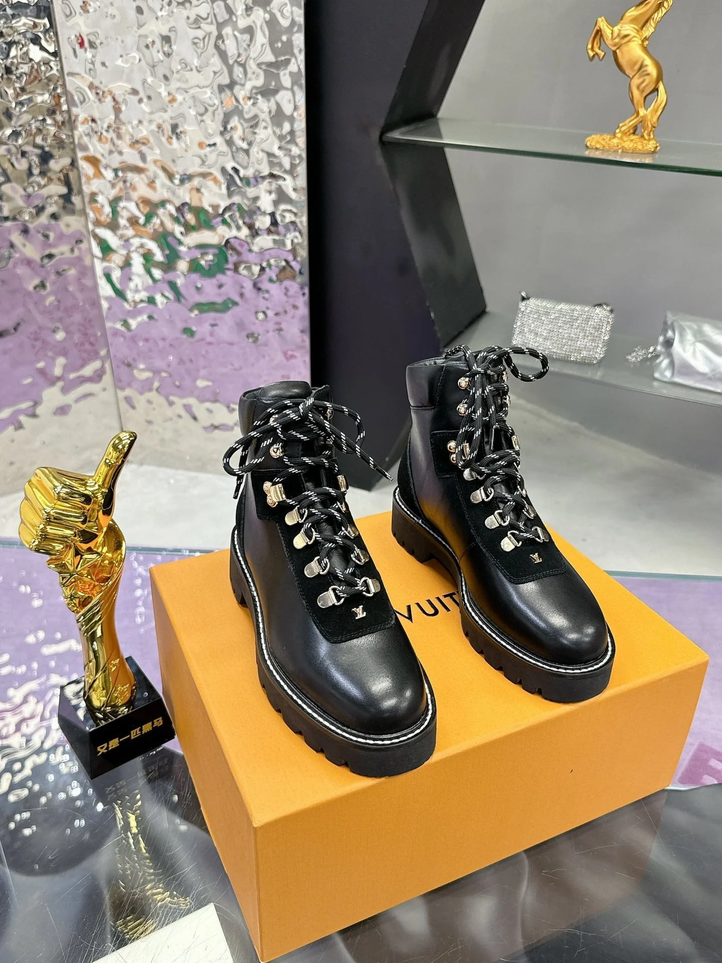 Lace-up leather martin ankle boots