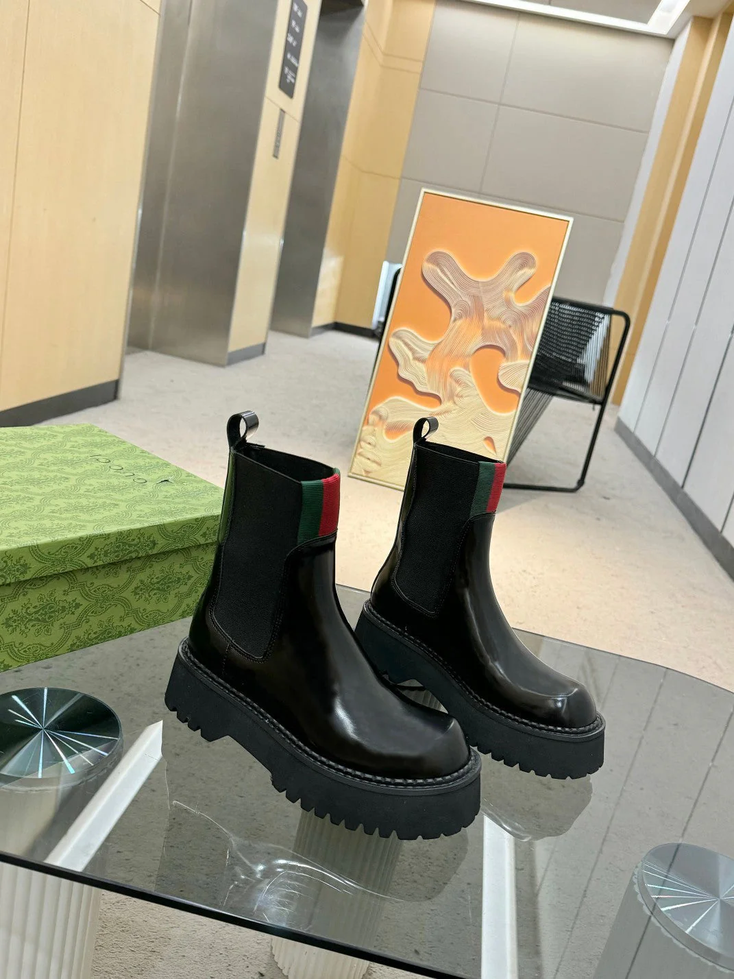 Sheepskin lining ankle boots with webbing