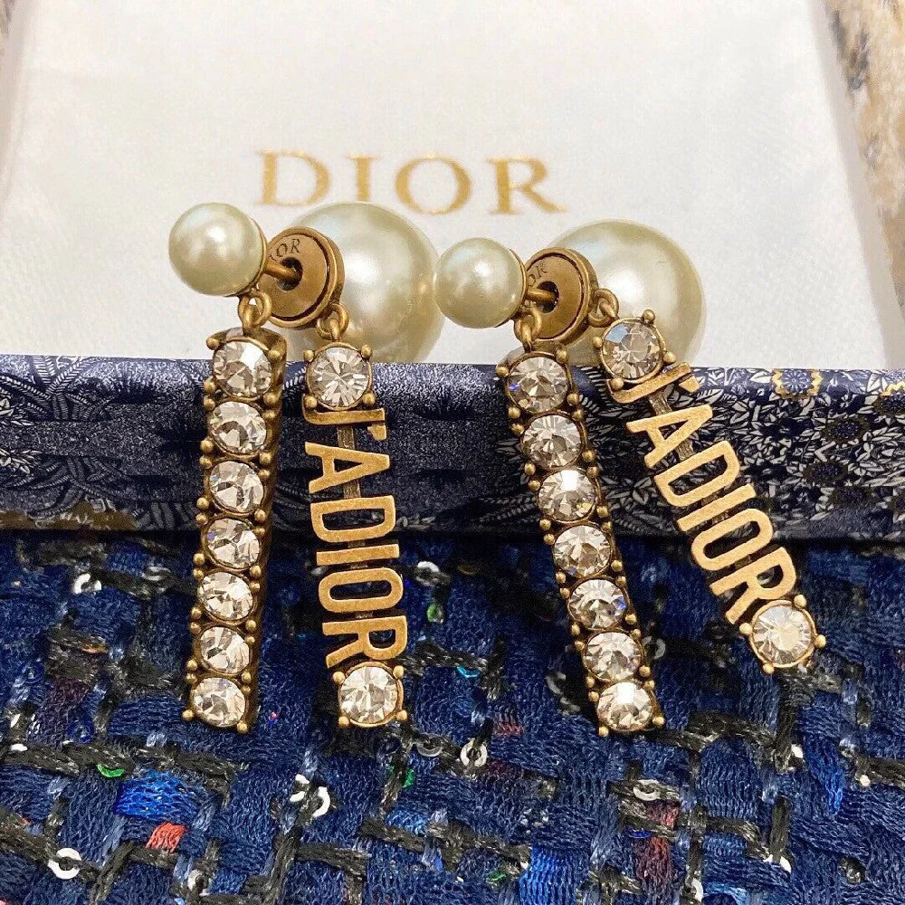 Alphabet Pearl Masonry Earrings