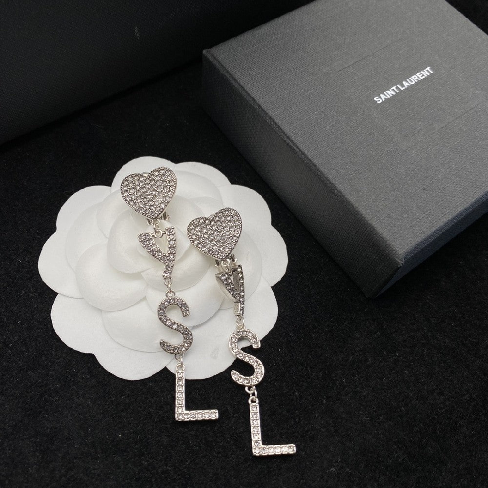 Fashion Versatile Stud Earrings FJ5