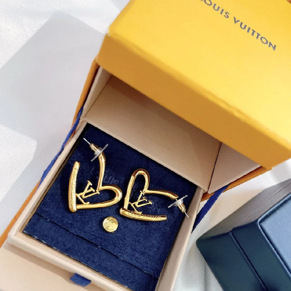 Heart-Shaped Love Stud Earrings