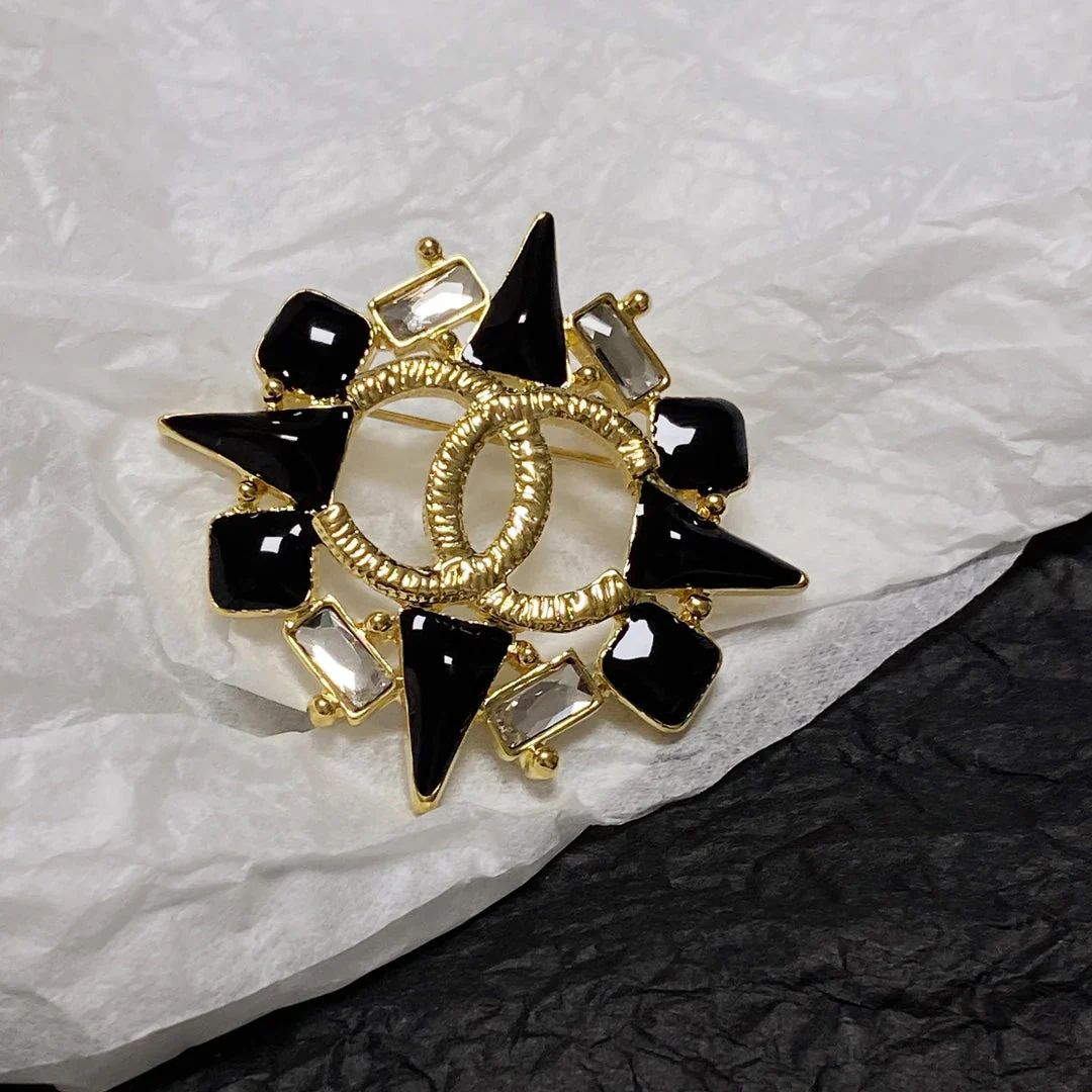 cc Brooch 021