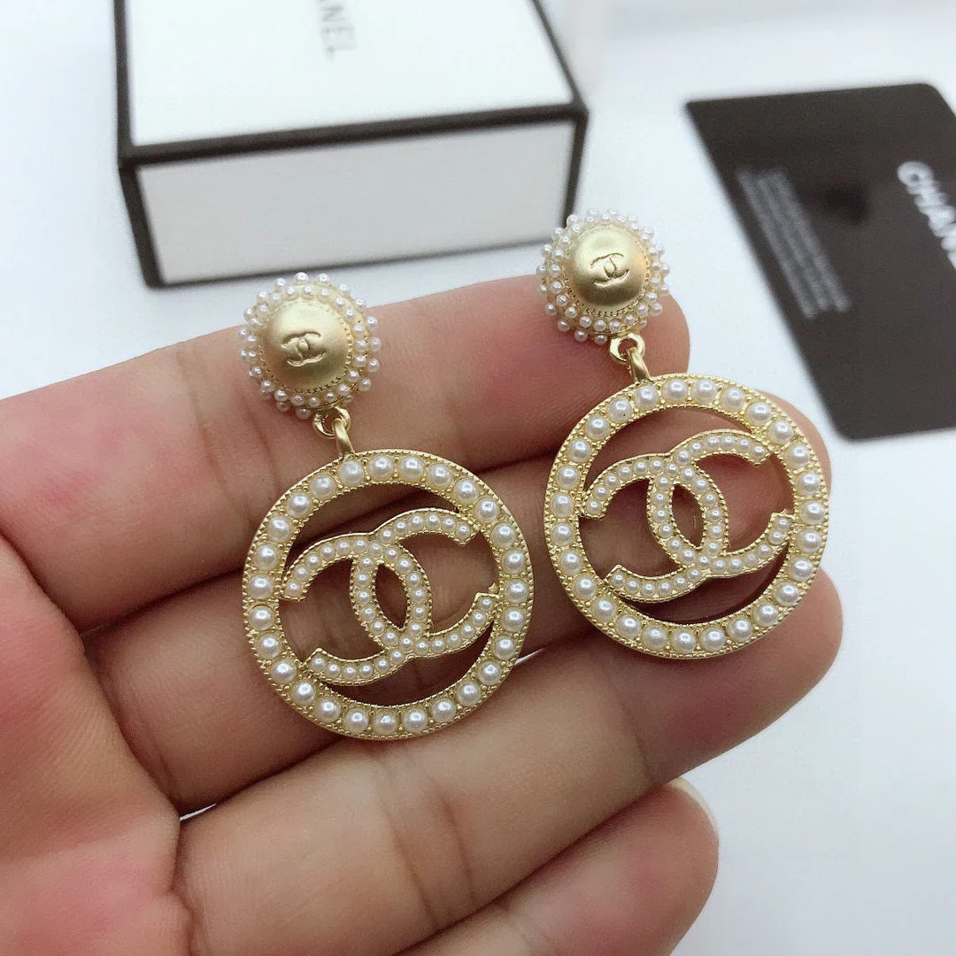 cc Earrings  0127