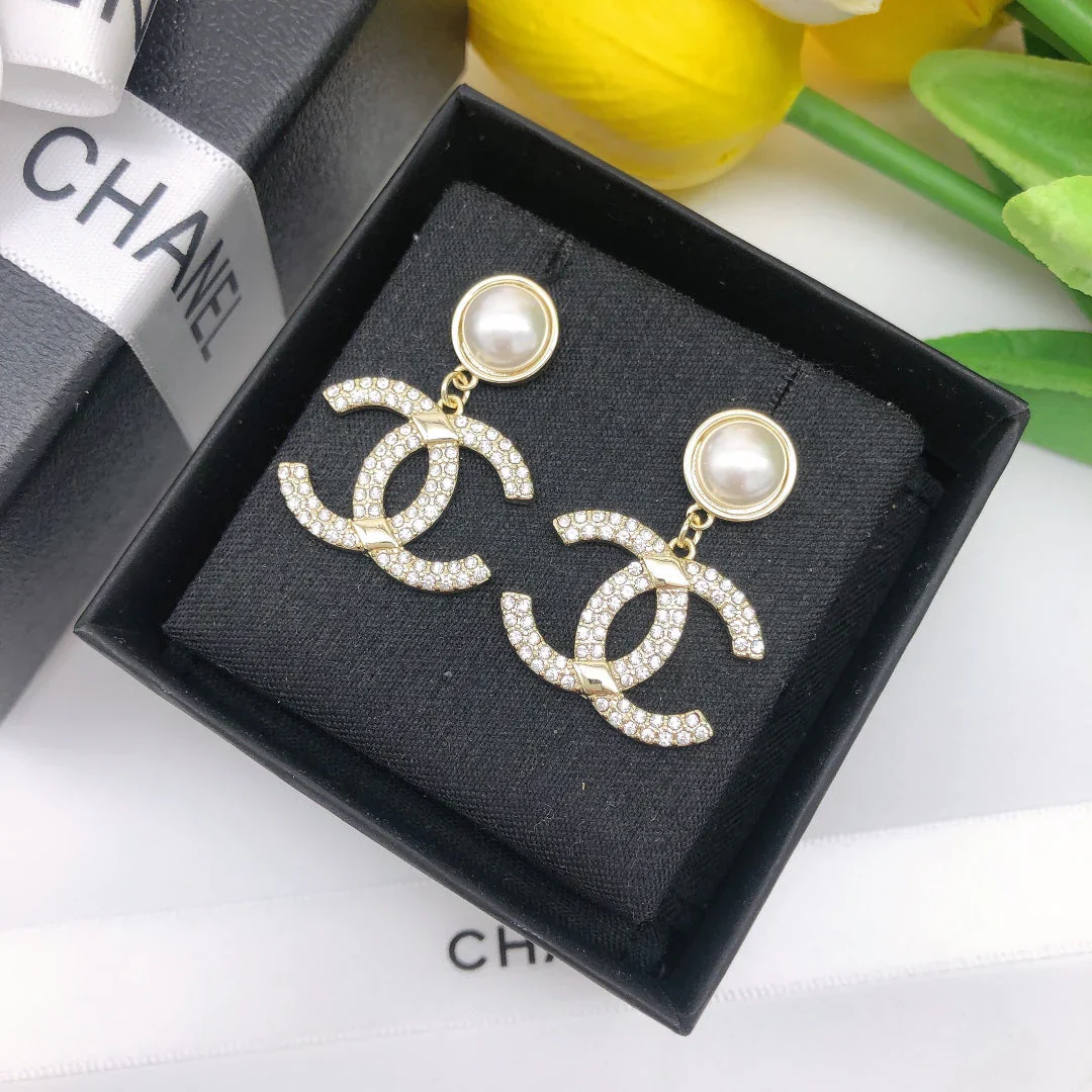 cc Earrings  0112