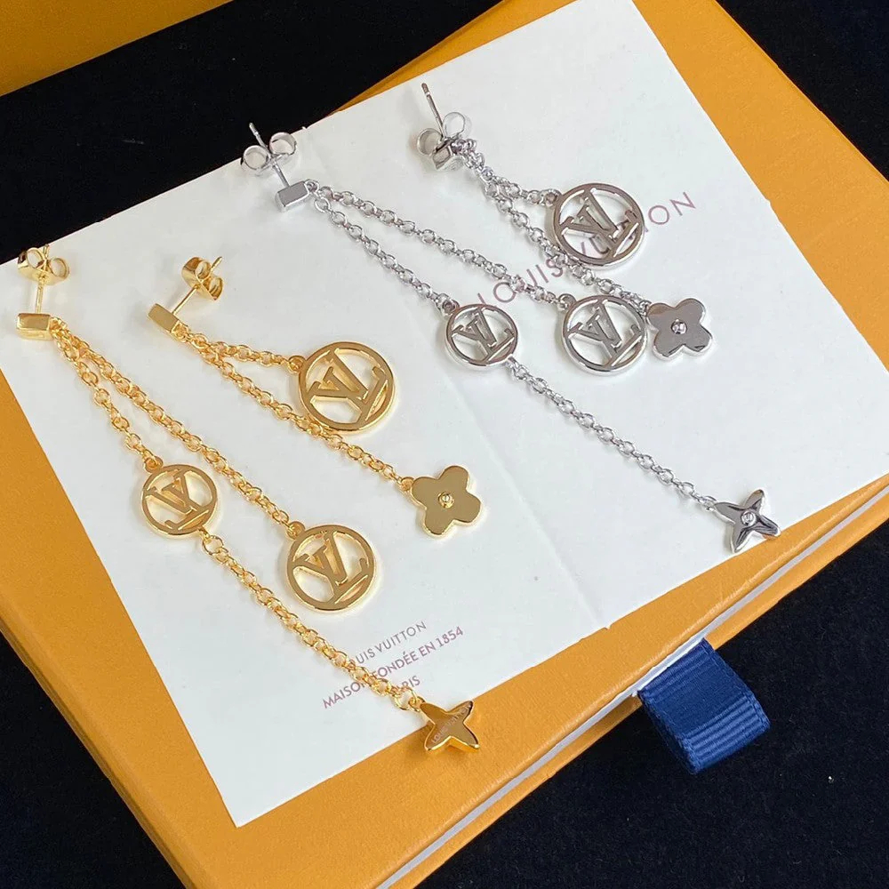 Fashionable and Elegant Temperament Earrings