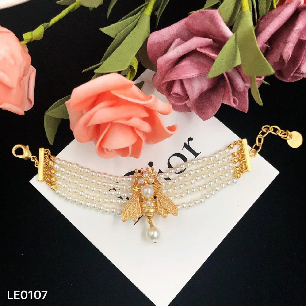 Pearl Bee Pendant Jewelry