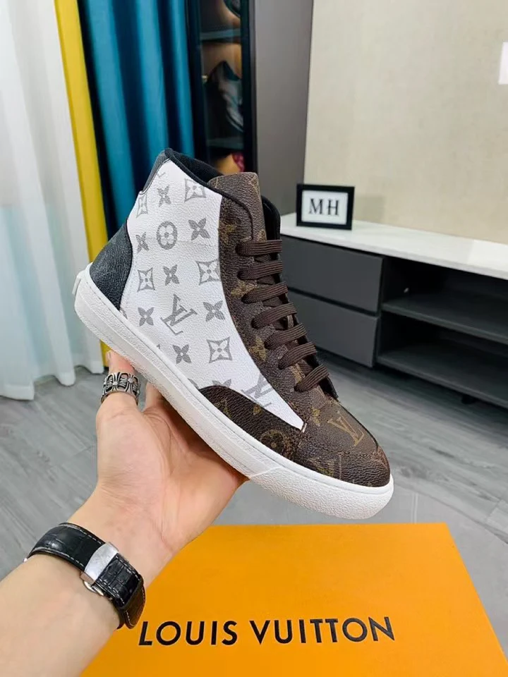 Casual sports high top sneakers