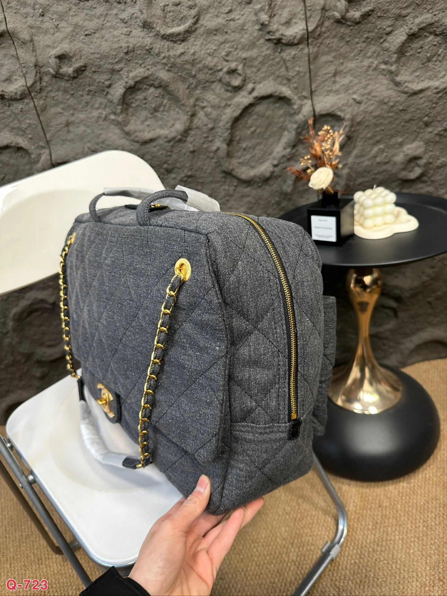 Classic and fashionable denim airport tote bag