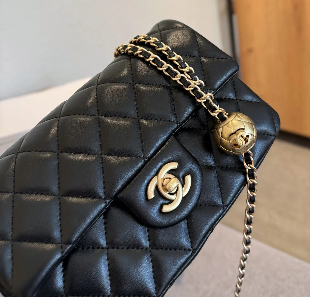 Classic and Fashionable Little Golden Ball Fatty Bag