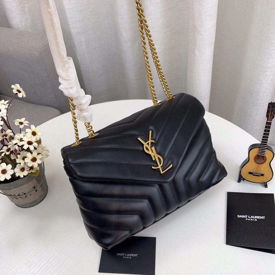 Classic messenger bag