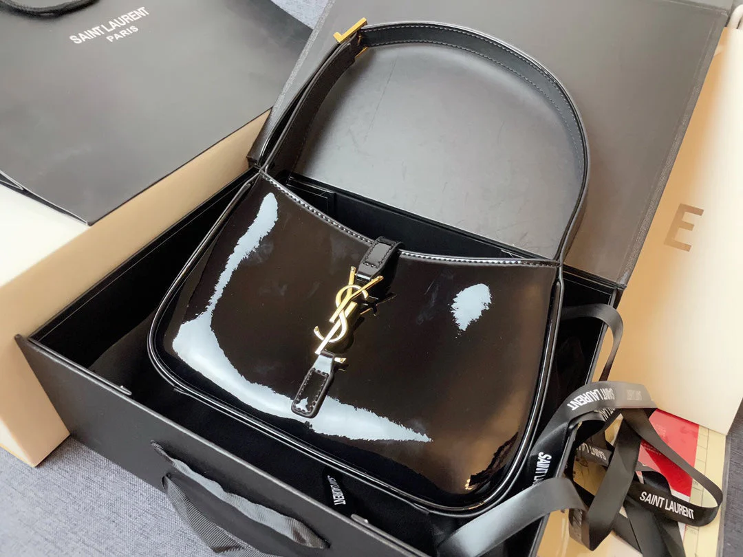 Fashionable spring and summer new underarm bag