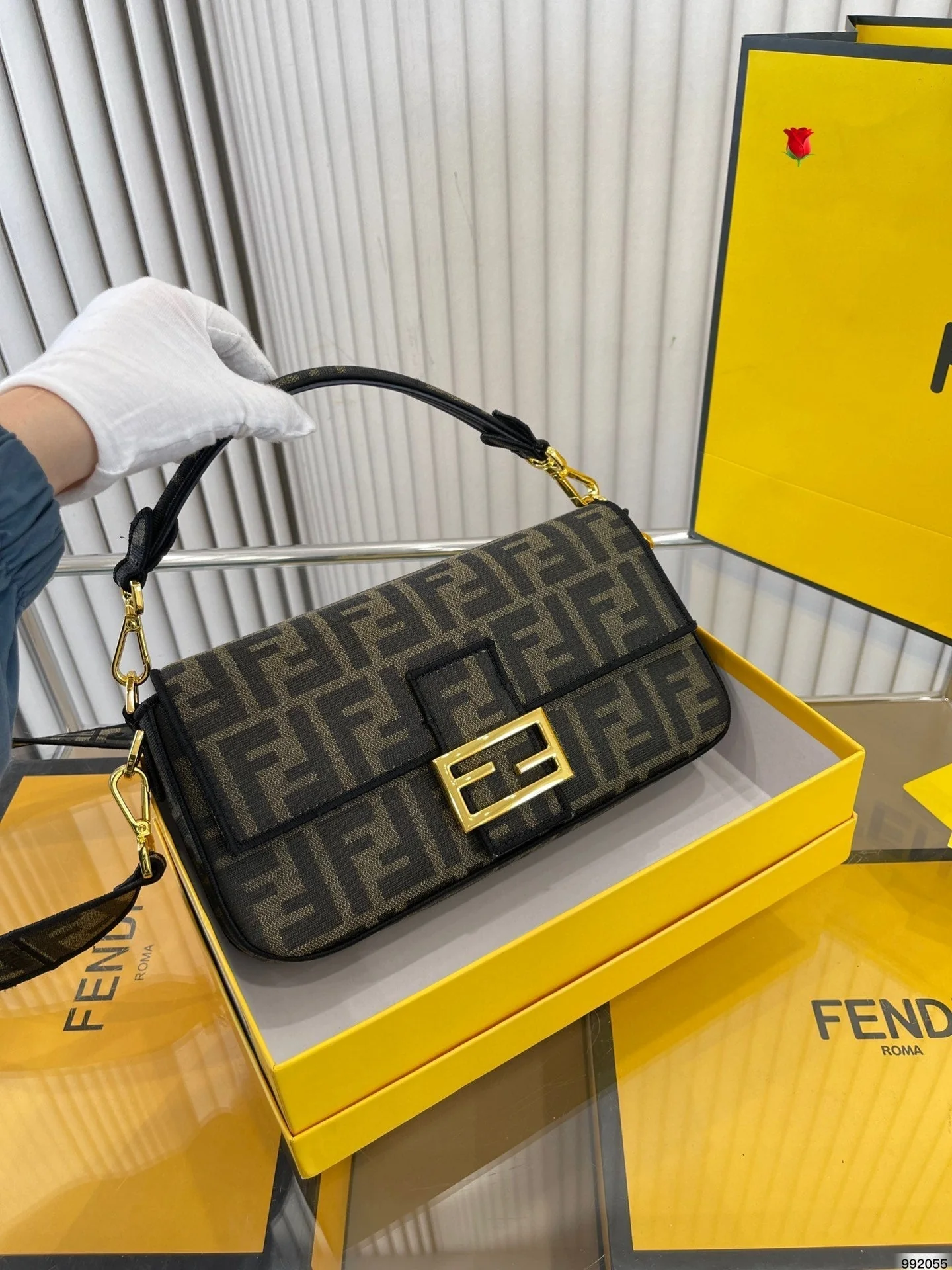 New fashion baguette bag