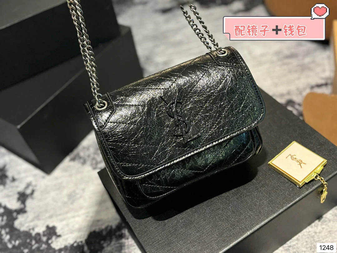 Classic and fashionable waxed cowhide chain bag
