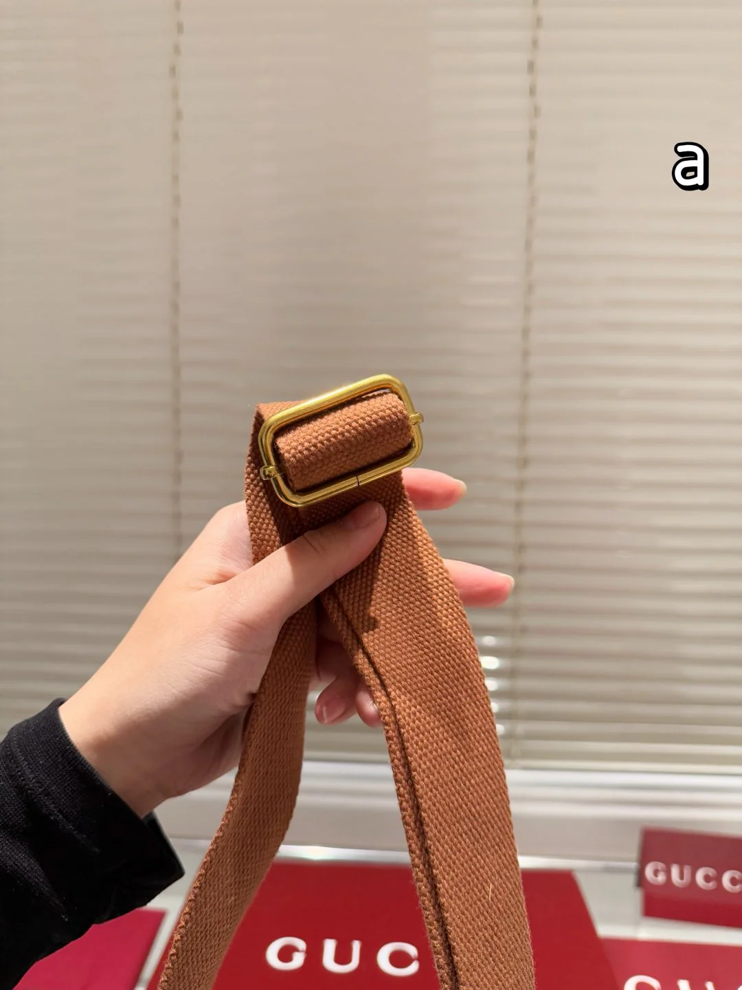 Classic and durable versatile clutch bag 24*16cm