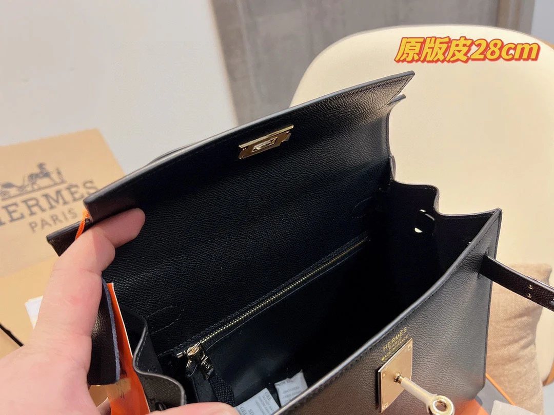 High-end imported cowhide bag Size 28cm