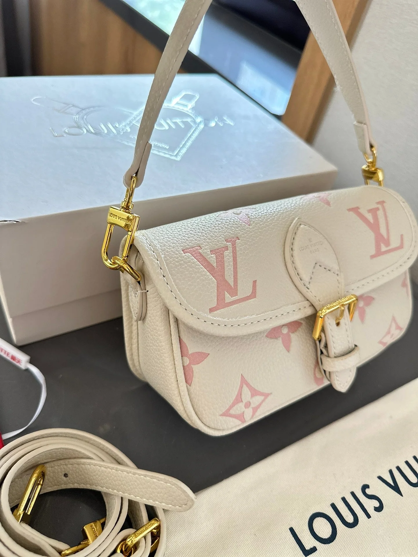 Retro classic baguette bag