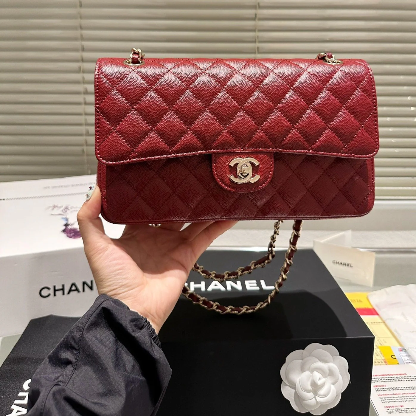 Cool and fashionable Chain Bag