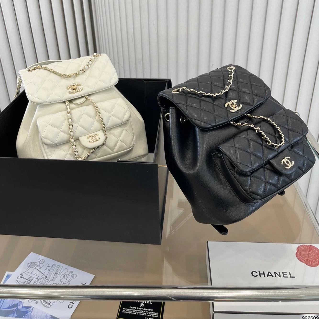 Classic trend shoulder bag