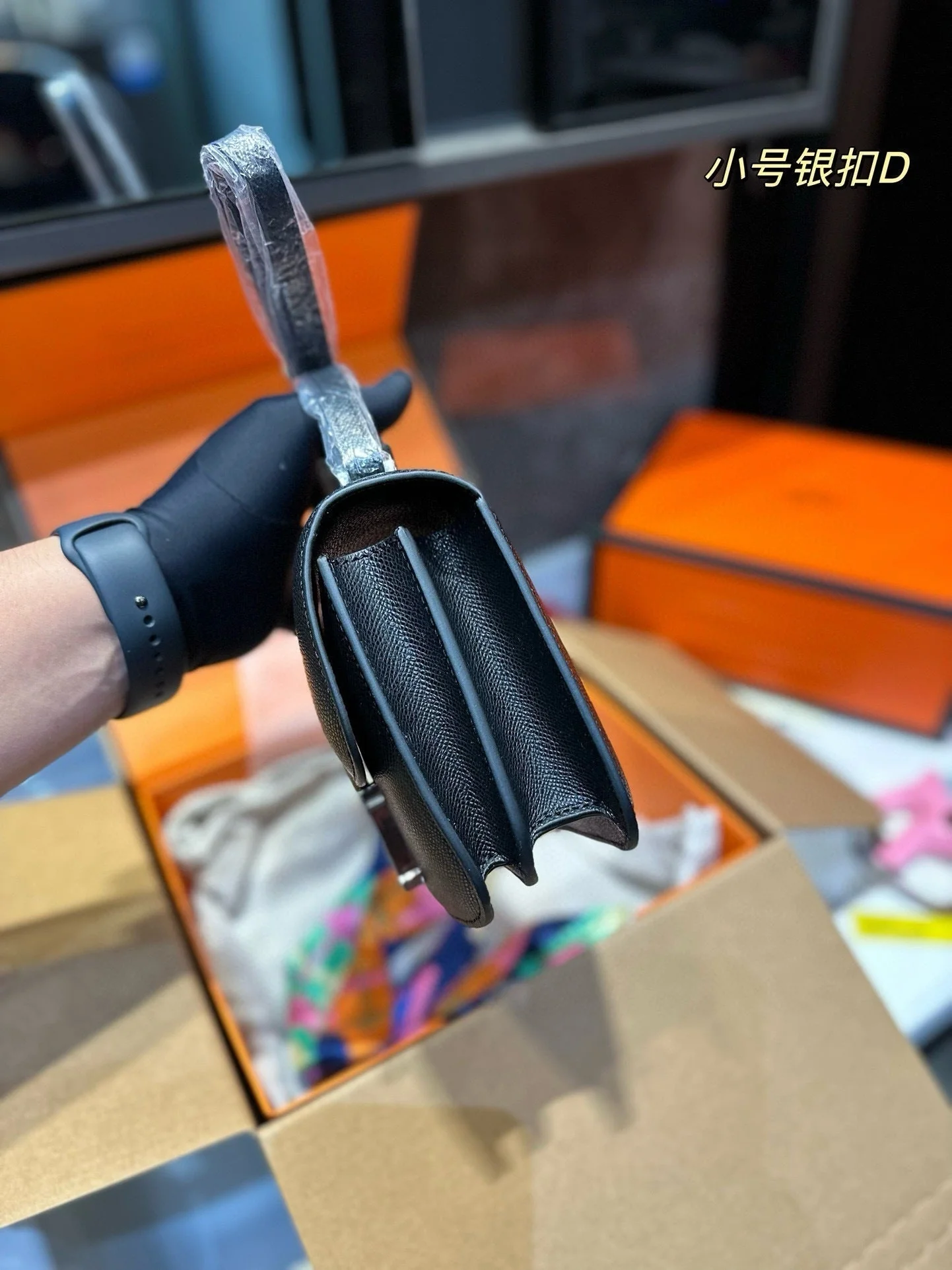 Silver buckle cowhide stewardess bag