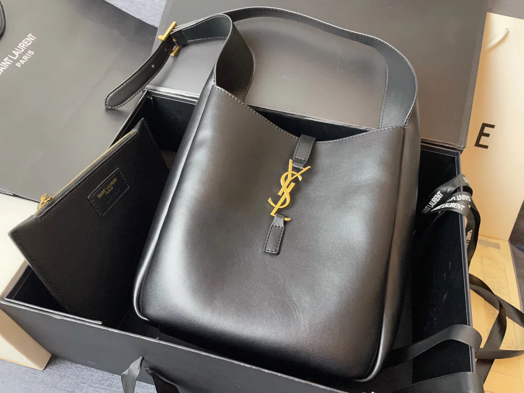 Hot-selling LE 5A7 underarm bag second-hand model