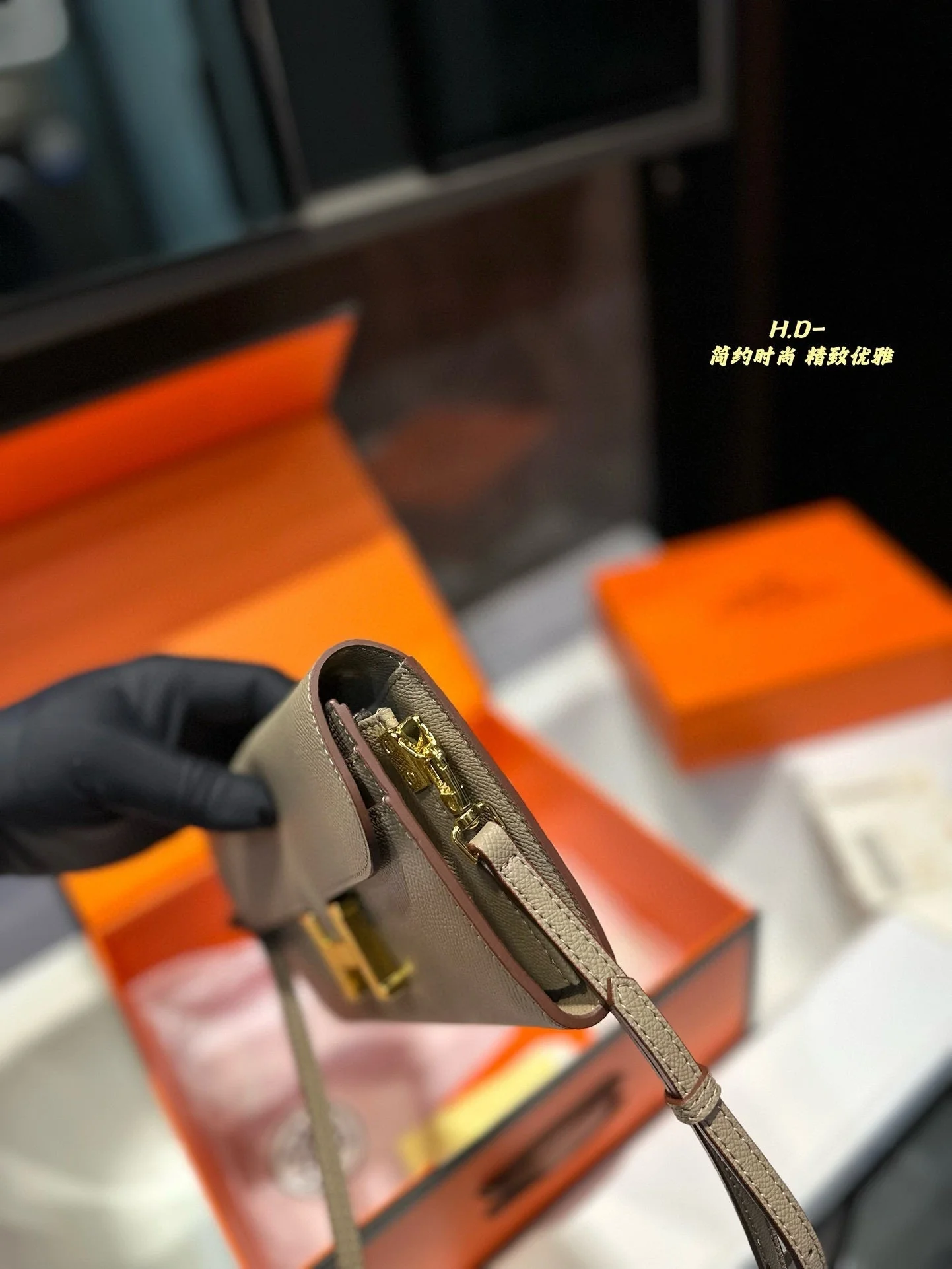 Replica backpack Size: 21*3*13cm