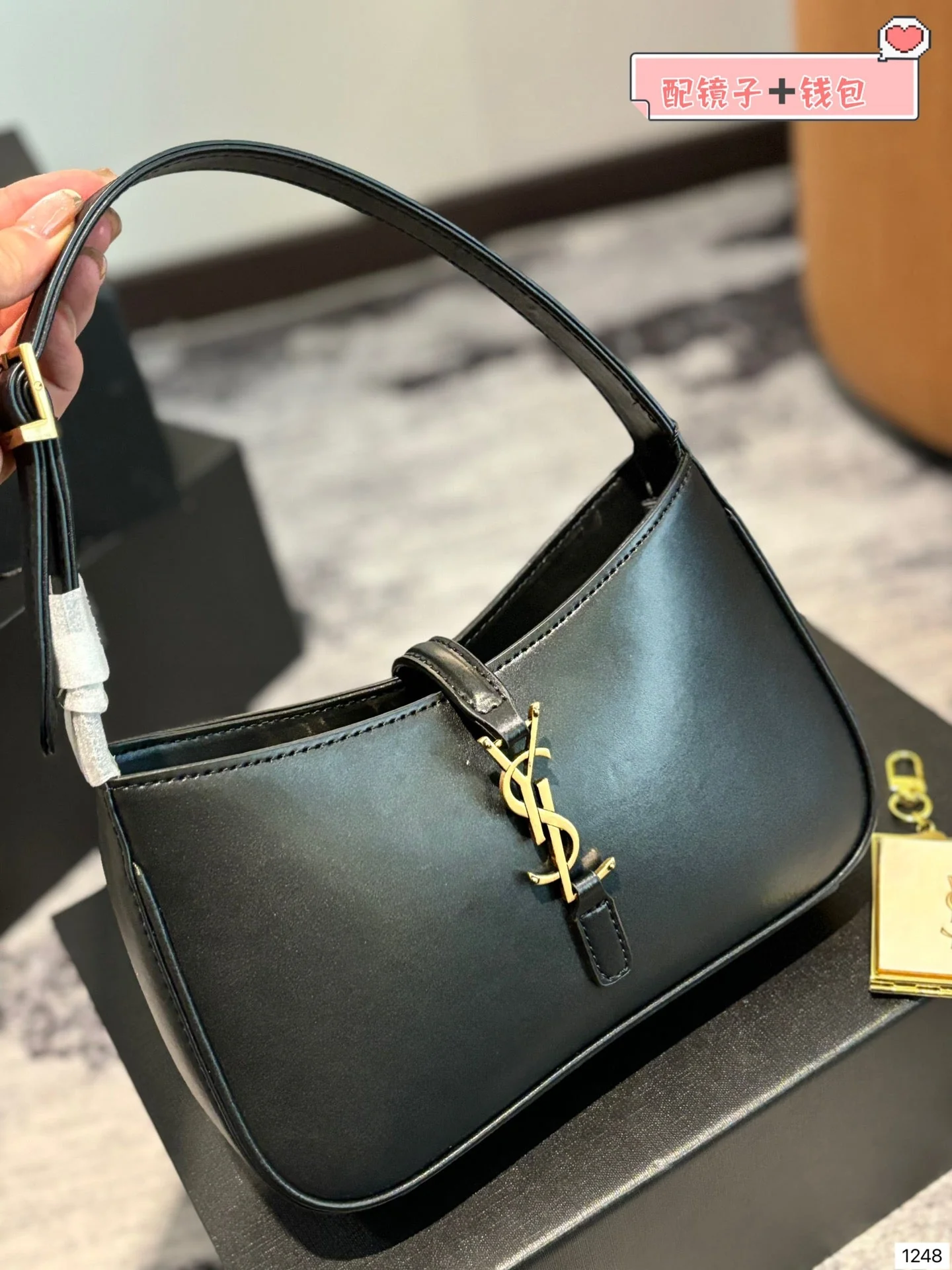 Fashionable calfskin underarm bag