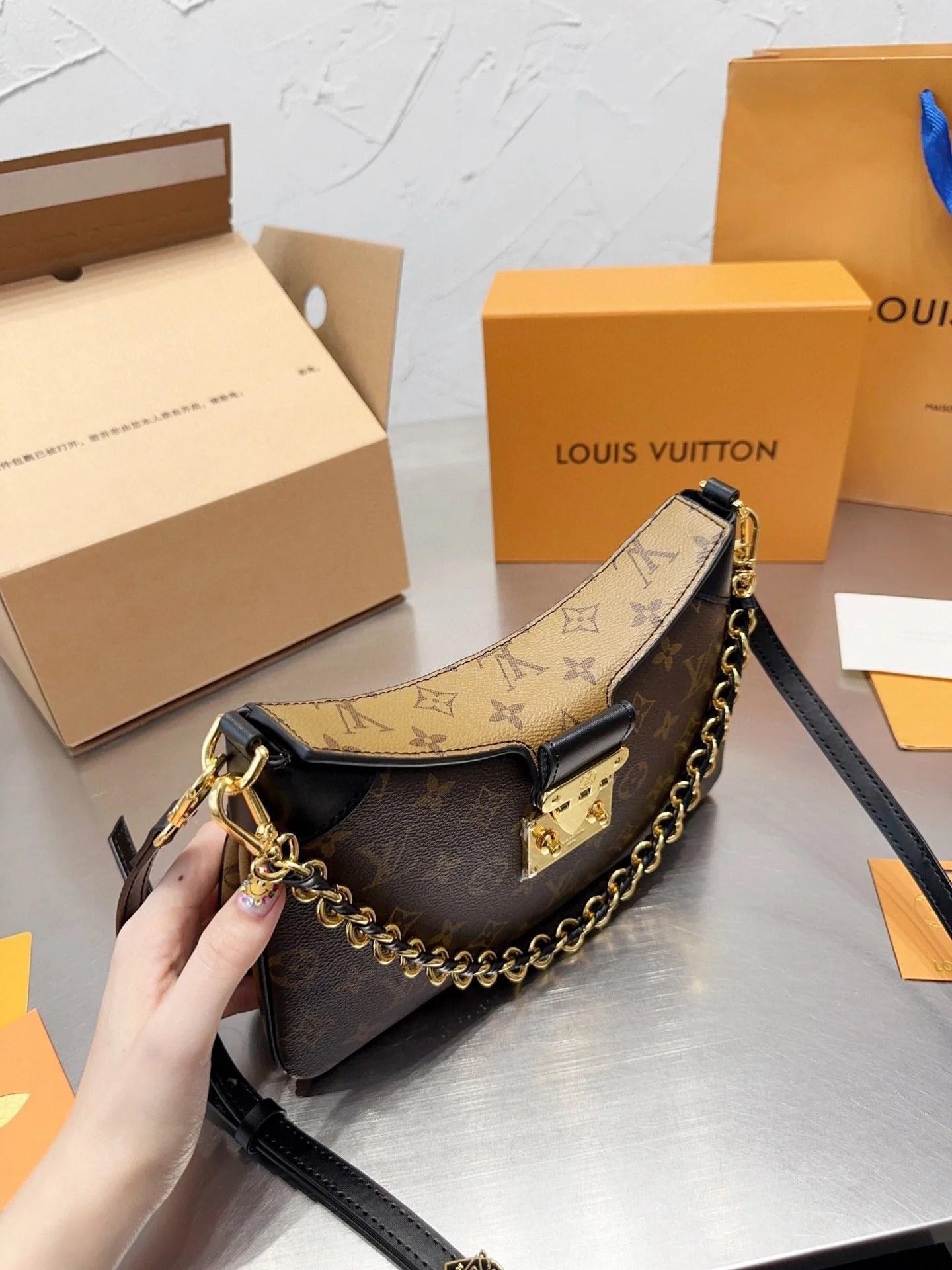 New trendy croissant bag