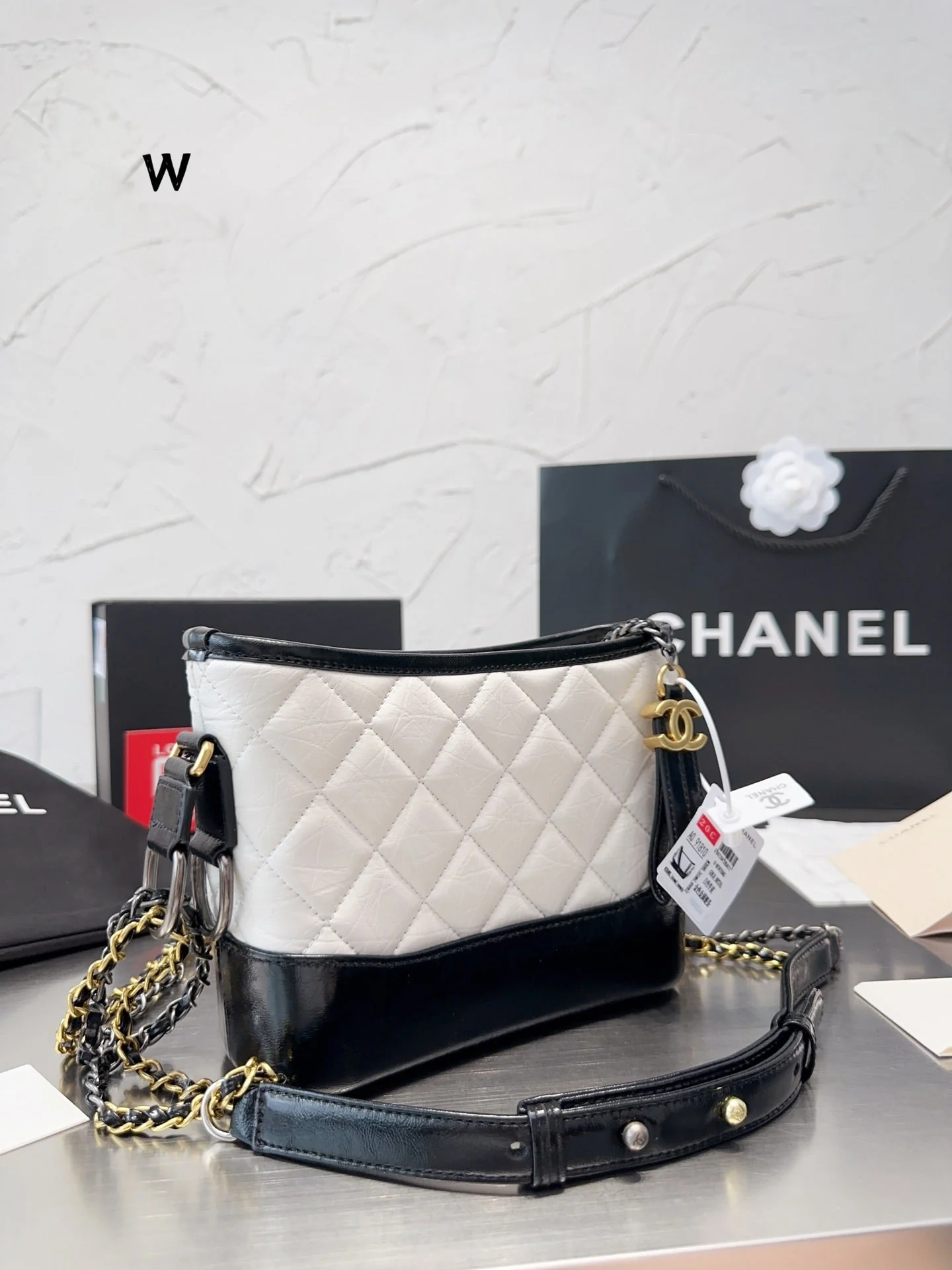 Trendy Classic Fragrance Hobo Bag