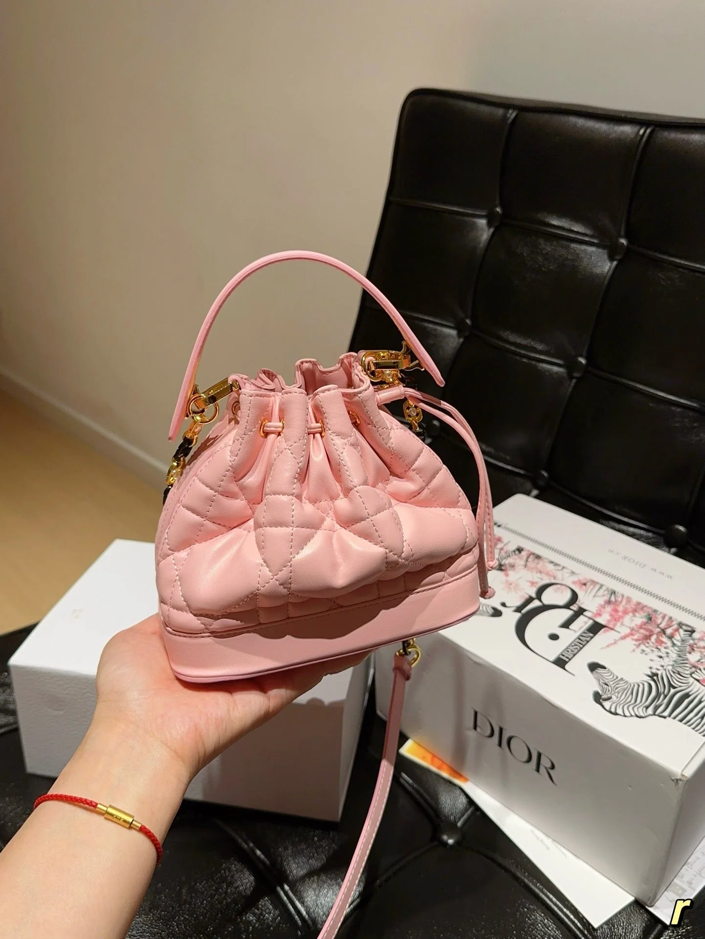 Tengge Shaomai Bao drawstring bucket bag
