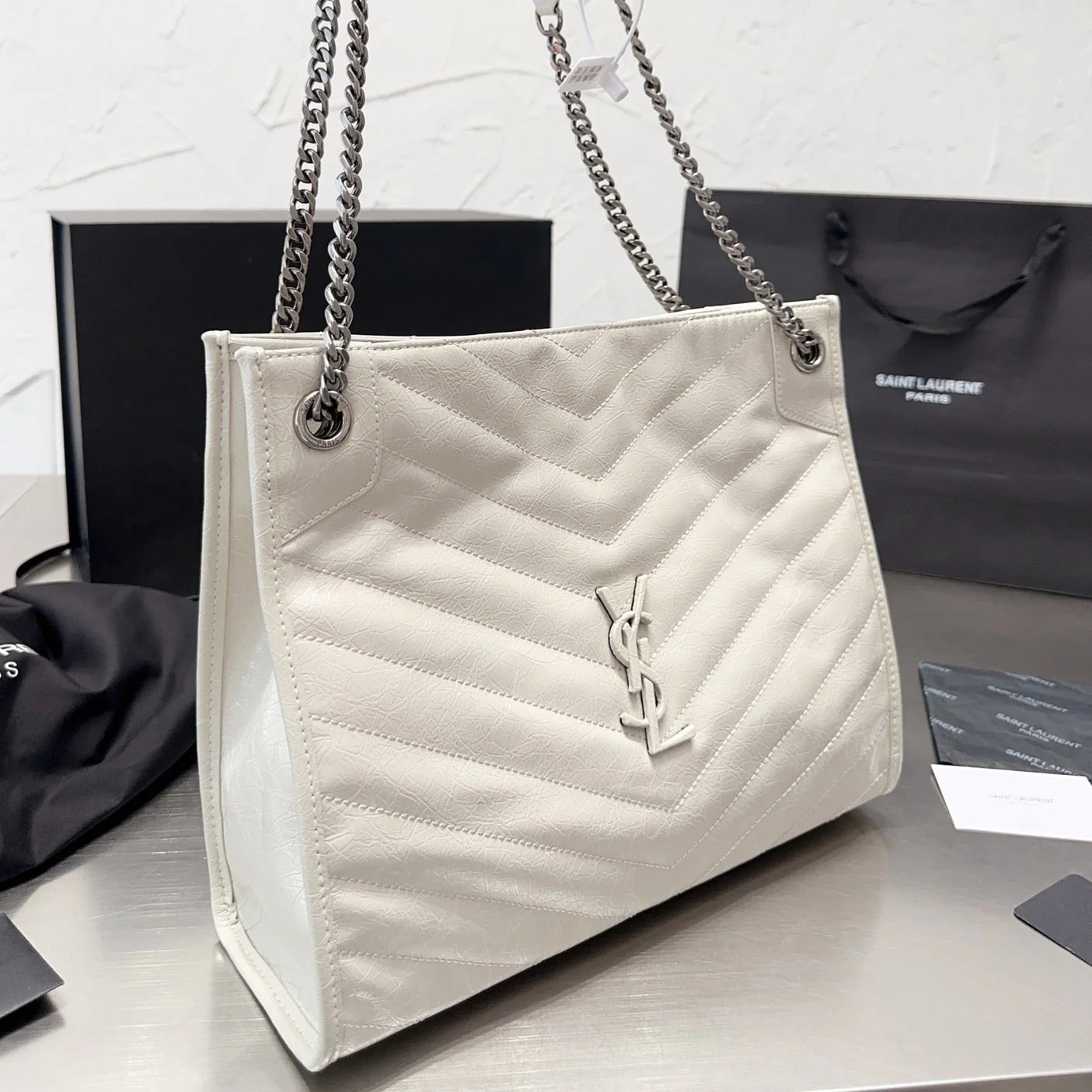 Excellent value for money Commuter Bag