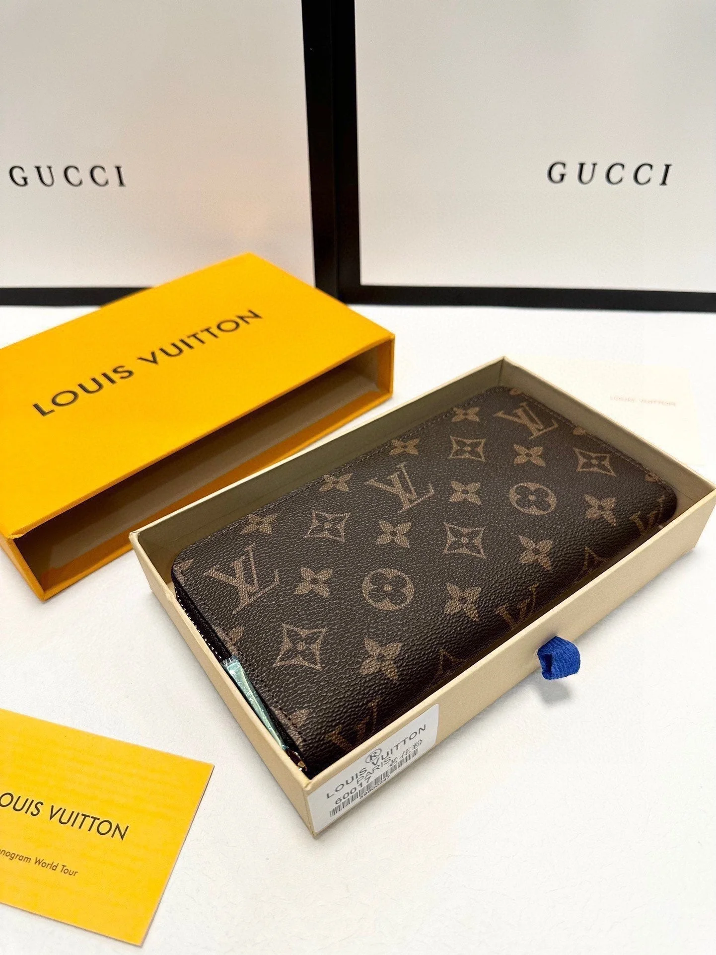 Classic Fashion Single Zipper Long Wallet