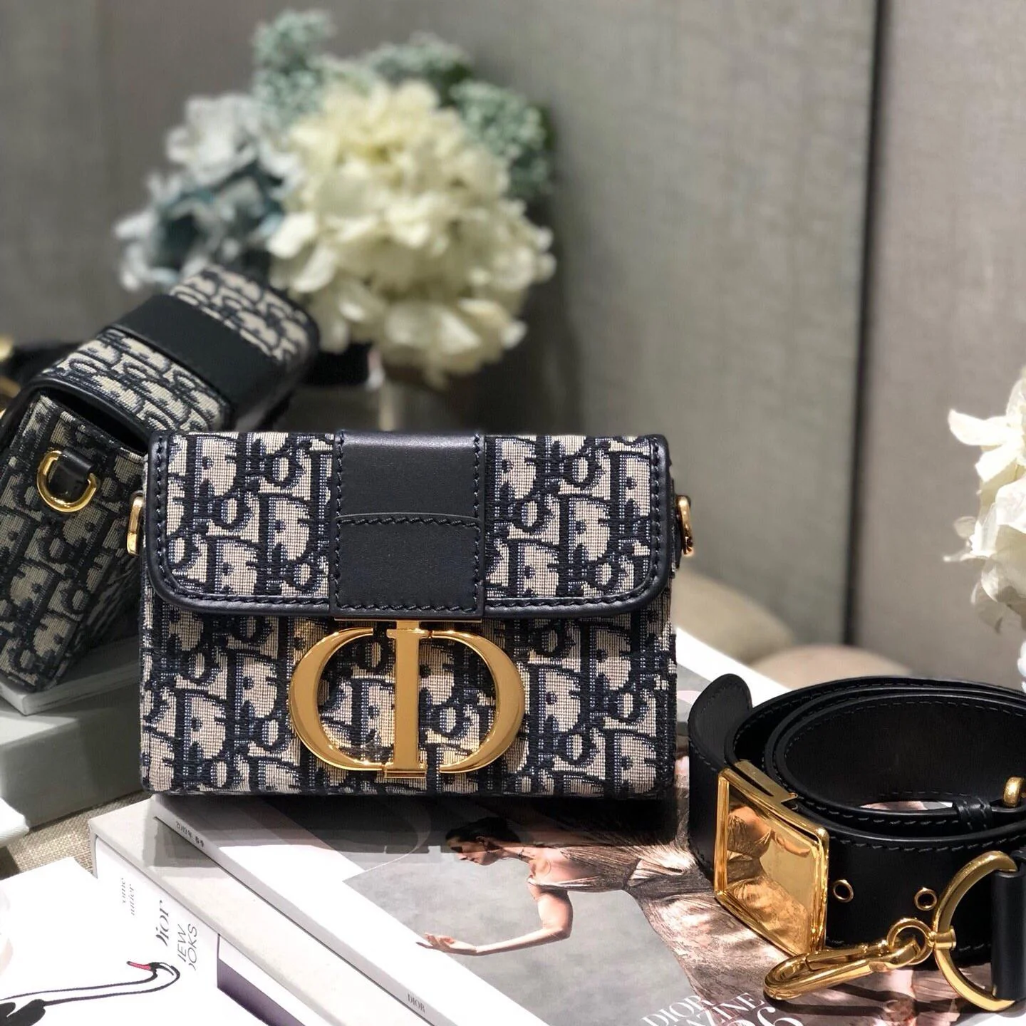 30 Montaigne Bags D2