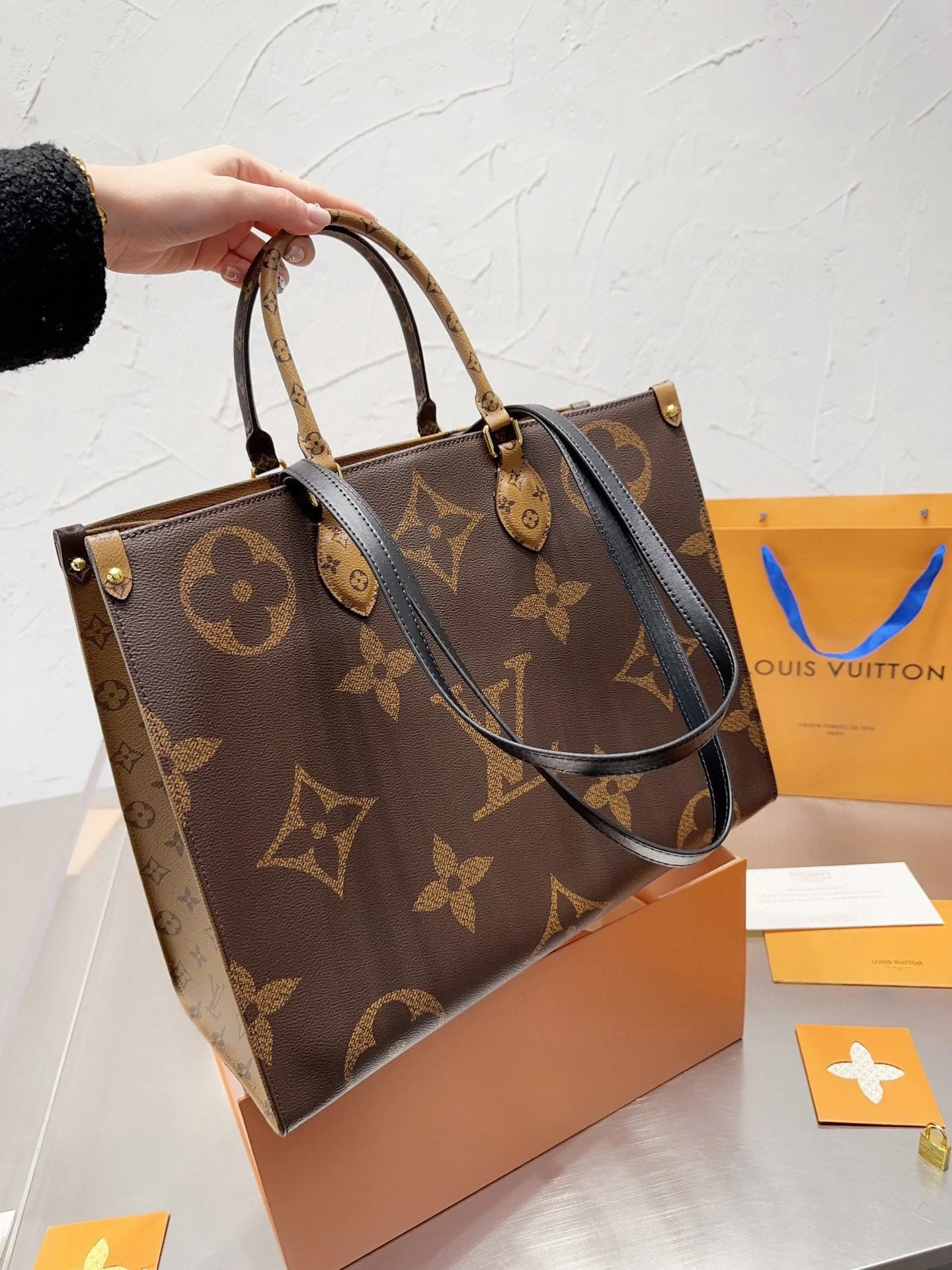 Trendy Classic Oversized Shopping Bag