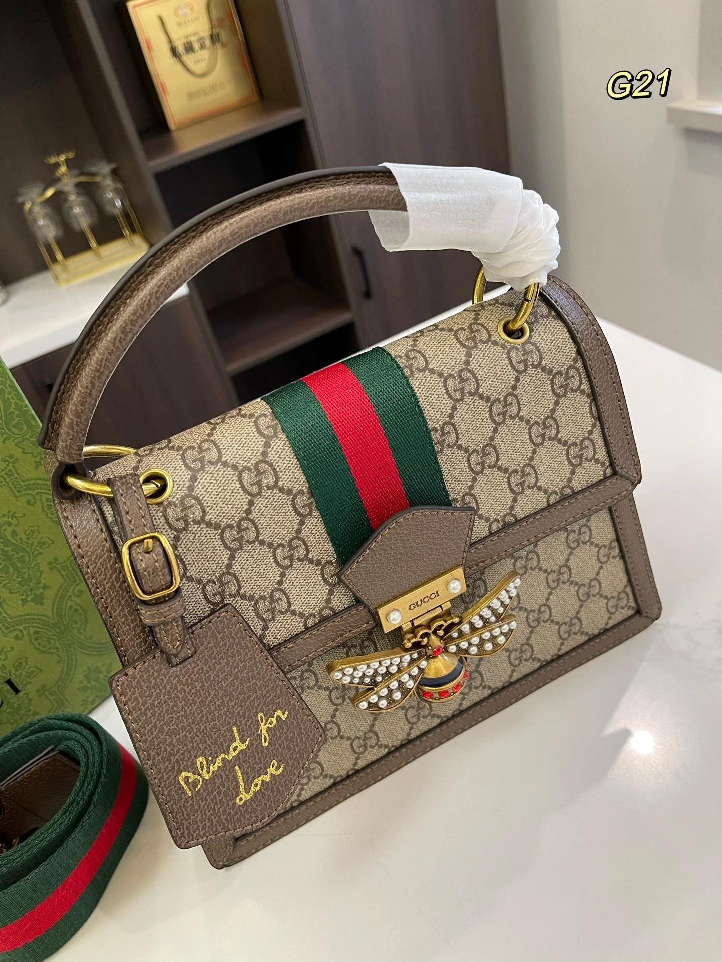 Gorgeous noble bee navy bag