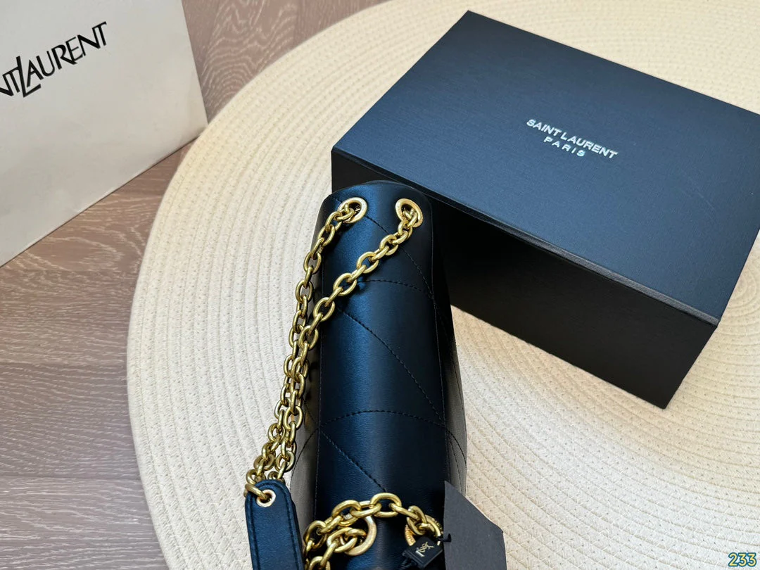 Trendy large diamond handbag