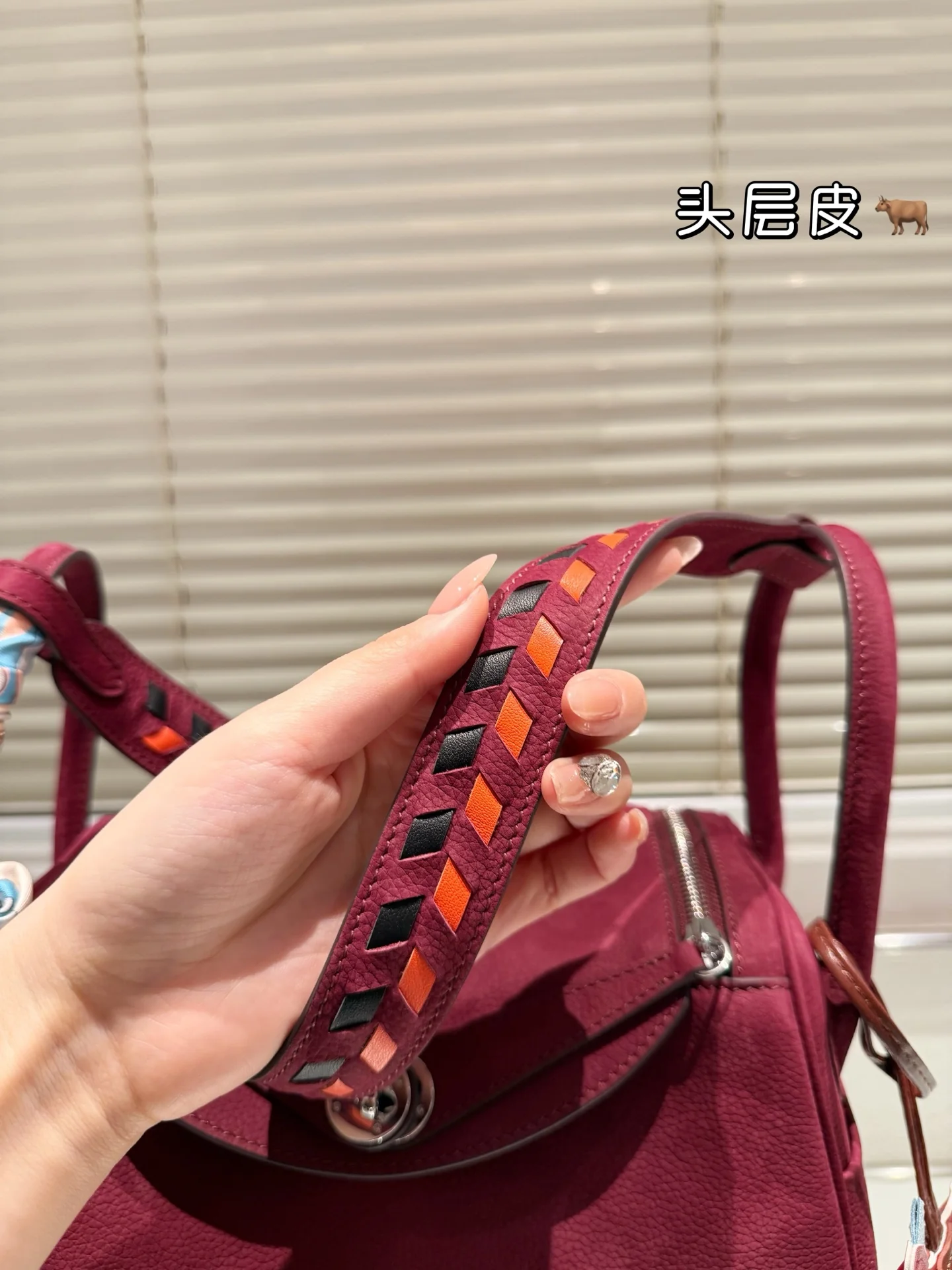 Top layer cowhide shoulder bag Size 27*18cm