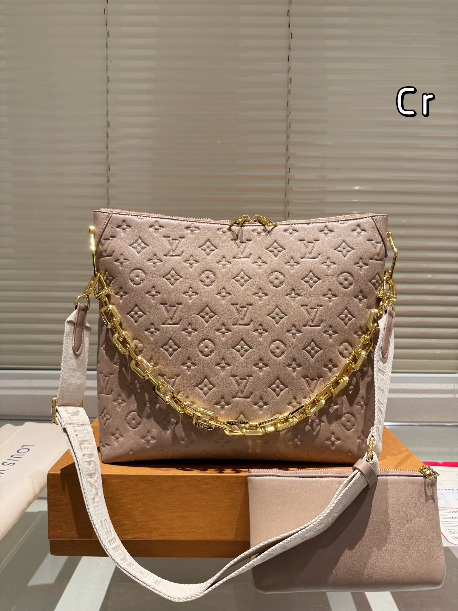 Classic plus size handbag