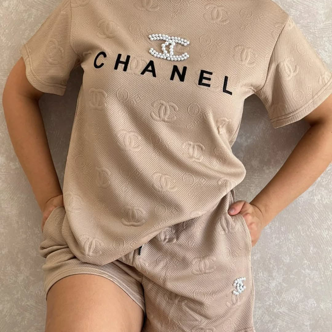 Embossed embroidered bubble beaded drawstring short-sleeved shorts set