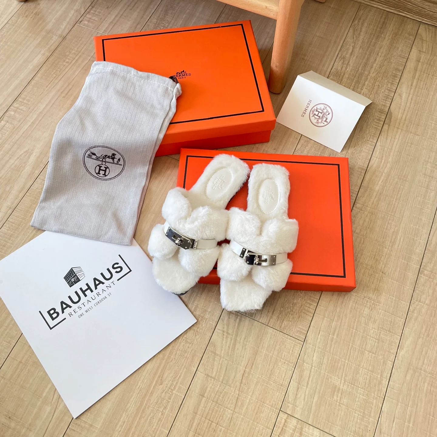 New autumn and winter wool slippers