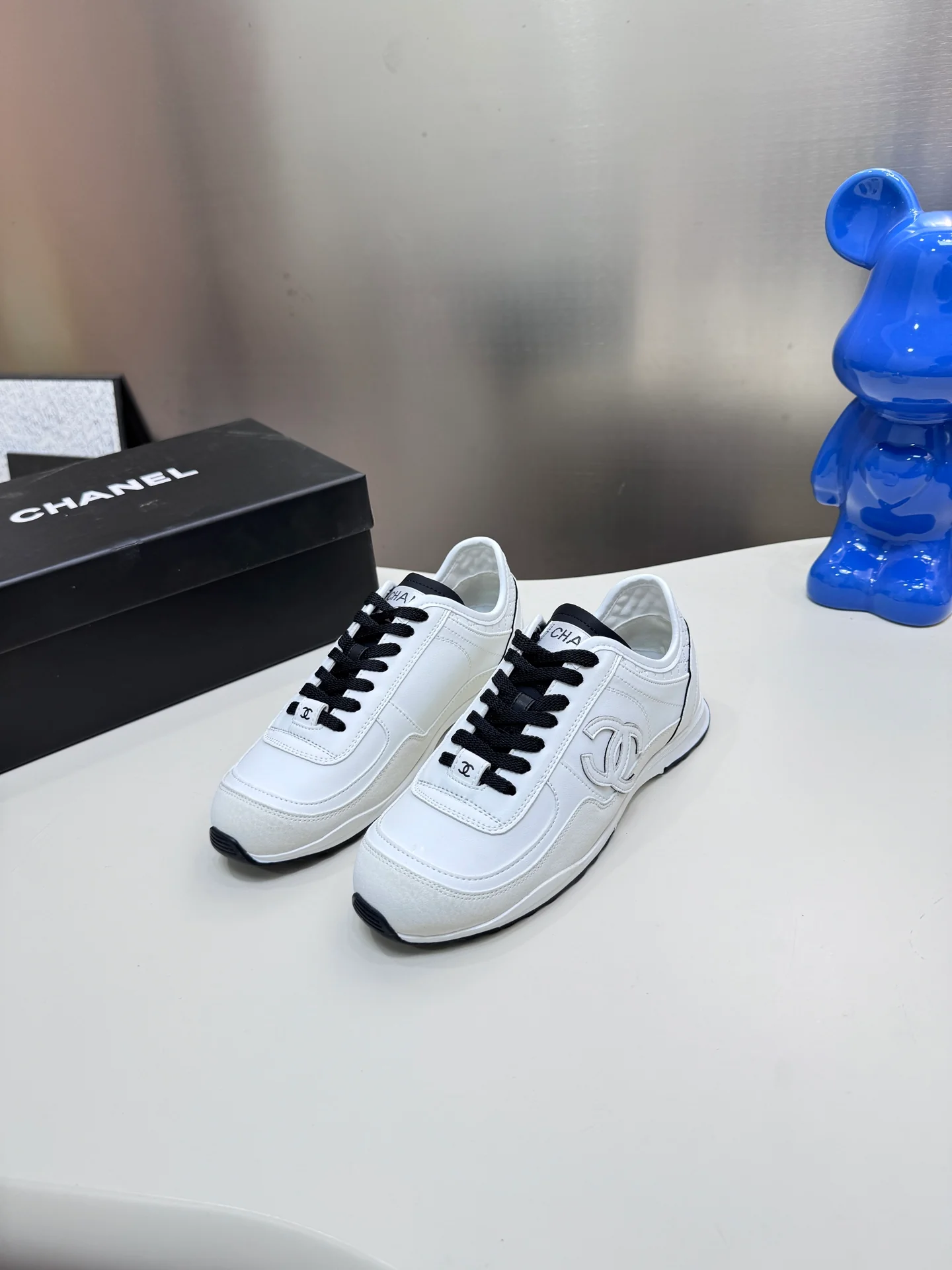 Thick-soled Panda sneakers