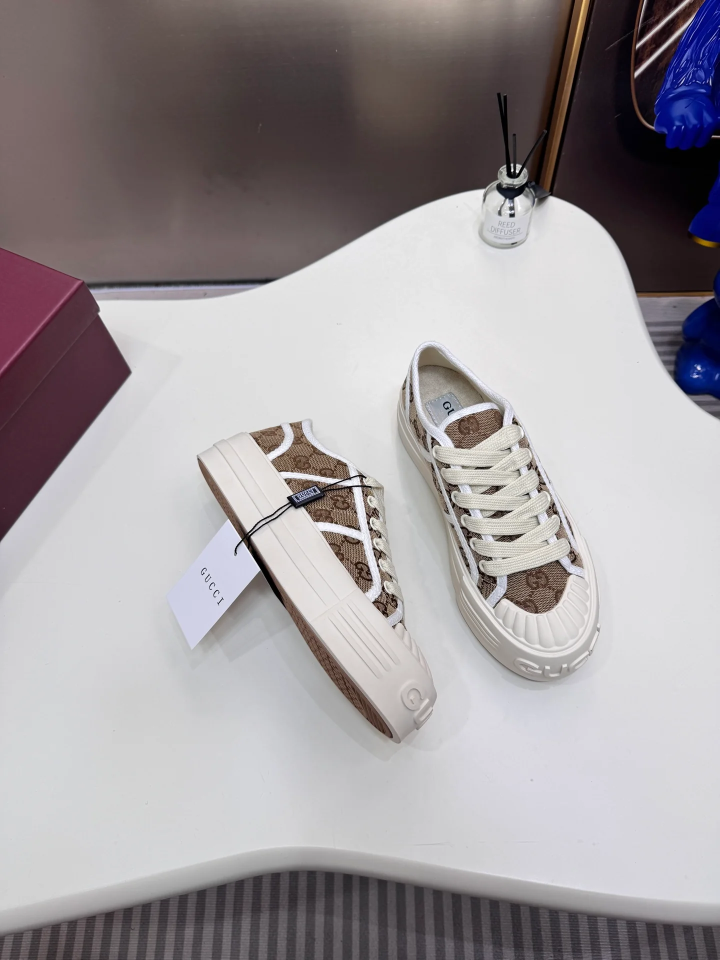 Canvas webbing sneakers. Sole thickness: 4.5cm