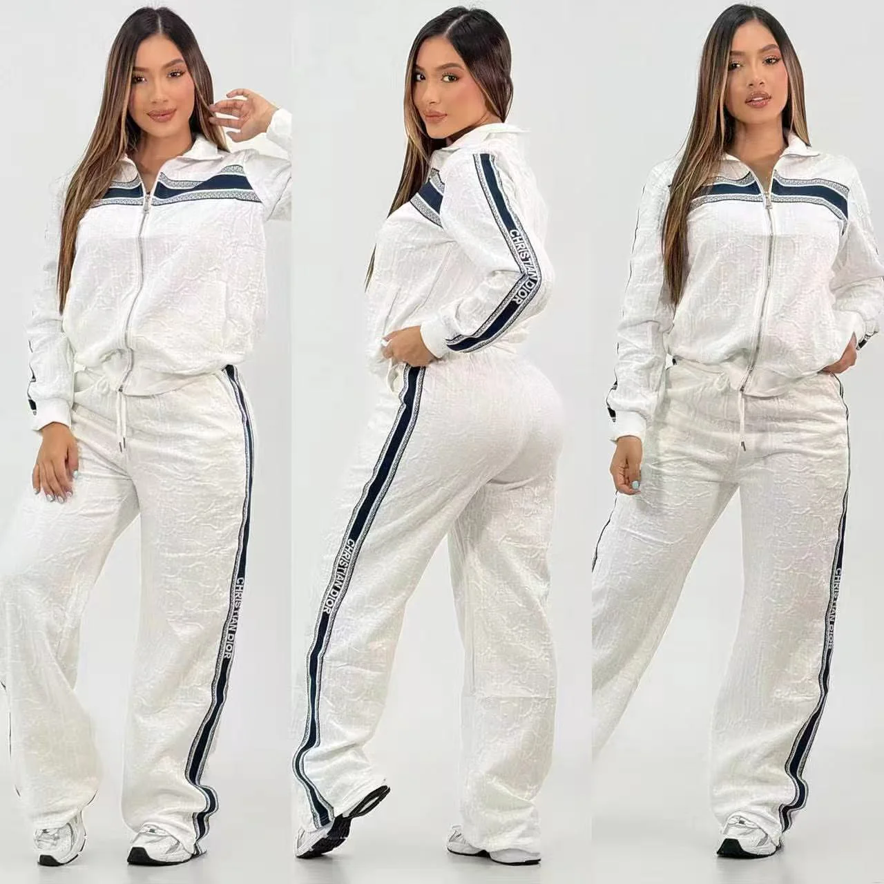 Casual two-piece suit with steel-pressed print and wide legs