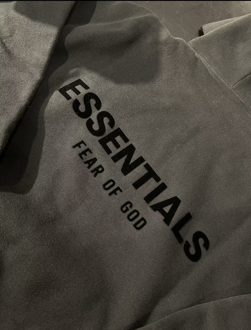 How to Find Authentic Essentials Clothing? A Complete Guide to Authorized Channels and Anti-Counterfeit Tips